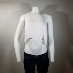 💋 Ambiance apparel white crop tank size M